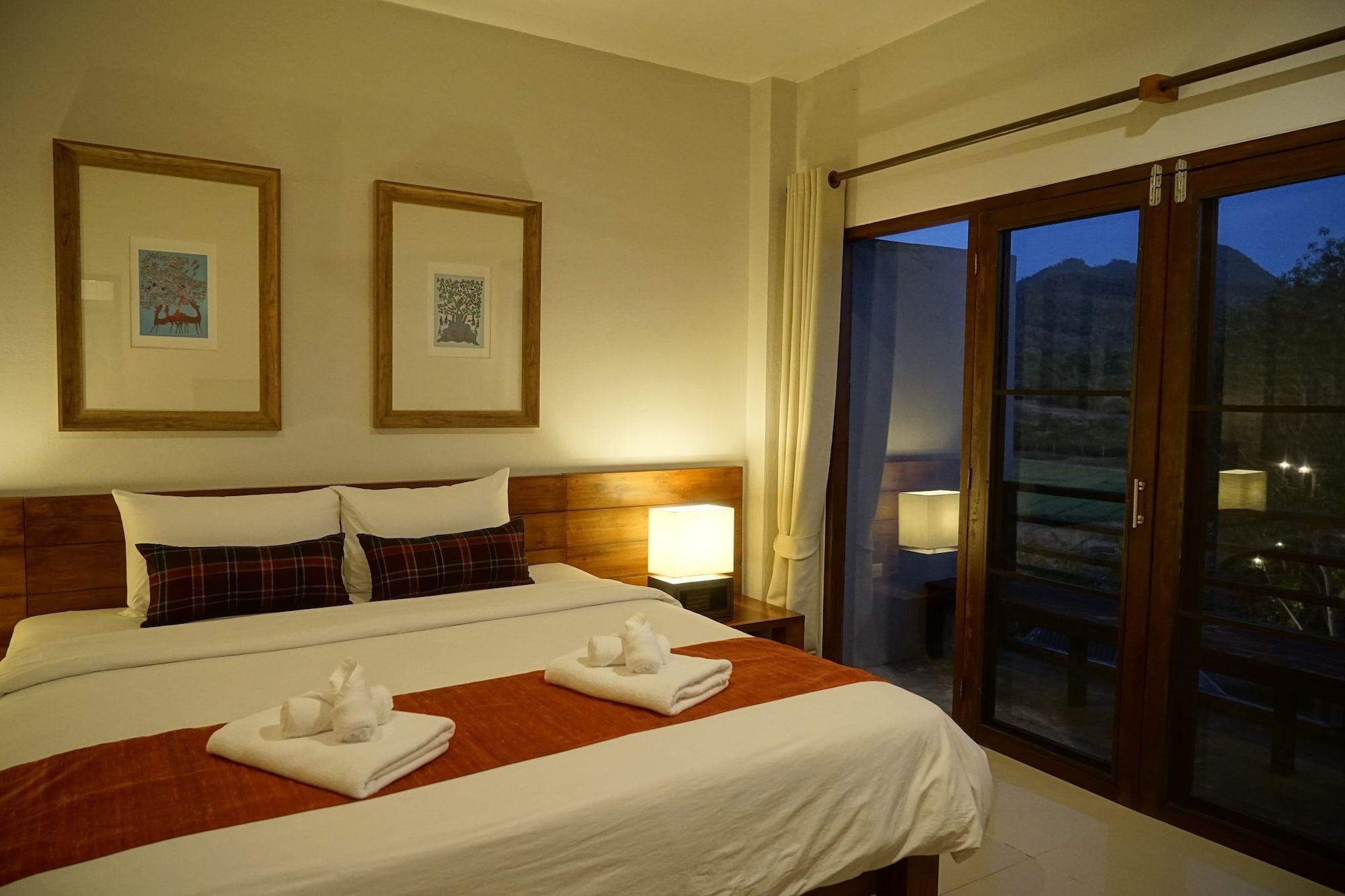 Yoma Hotel, Pai Esterno foto