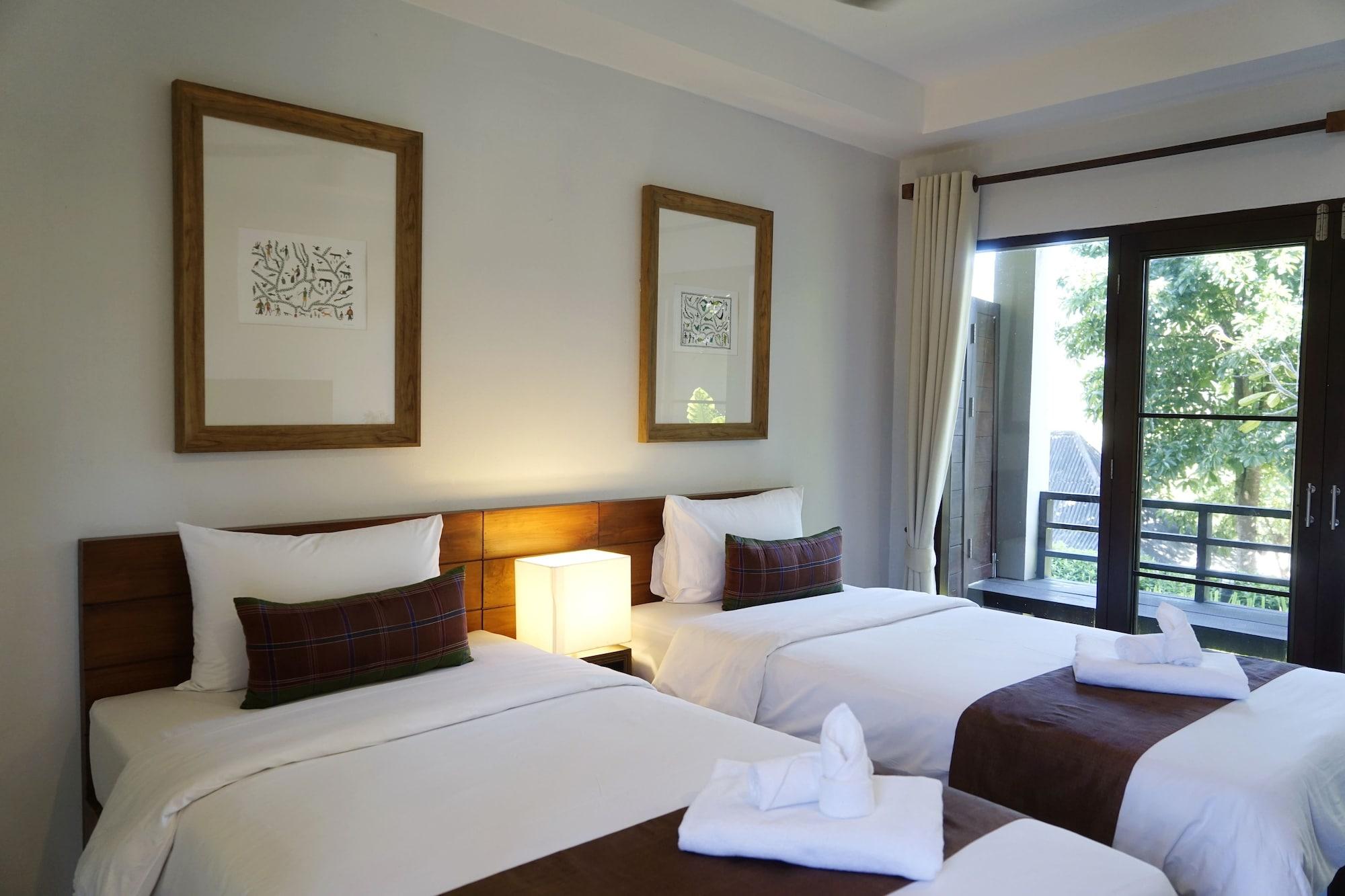 Yoma Hotel, Pai Esterno foto