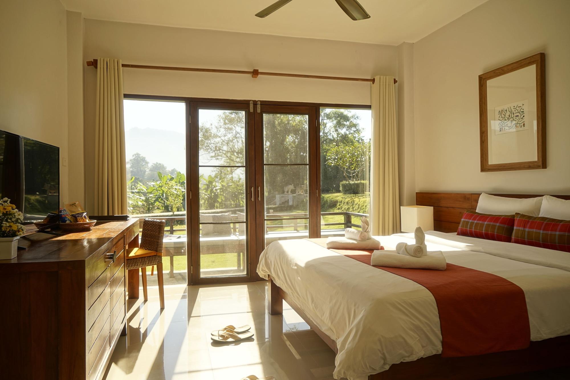 Yoma Hotel, Pai Esterno foto