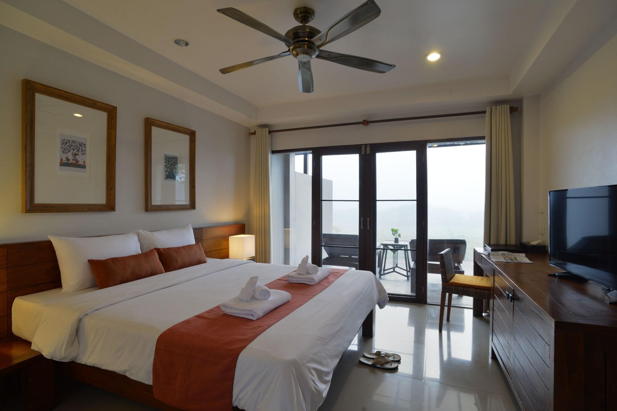 Yoma Hotel, Pai Esterno foto